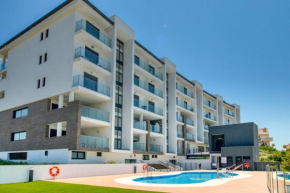 Brand New Garden Apartment Close To Duquesa Port